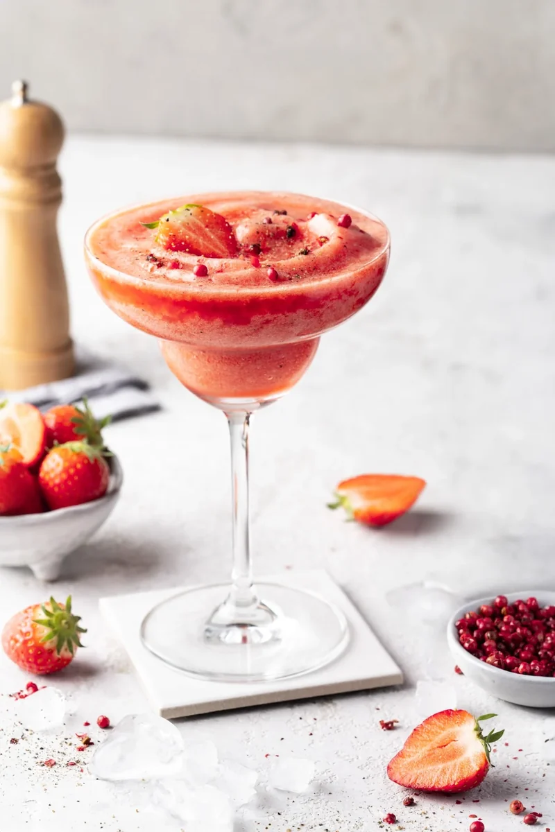 Erdbeer-Daiquiri mit frischen Erdbeeren